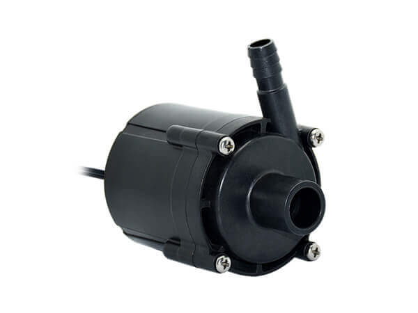 12V water pump assists industrial chillers to achieve efficient cooling effects
